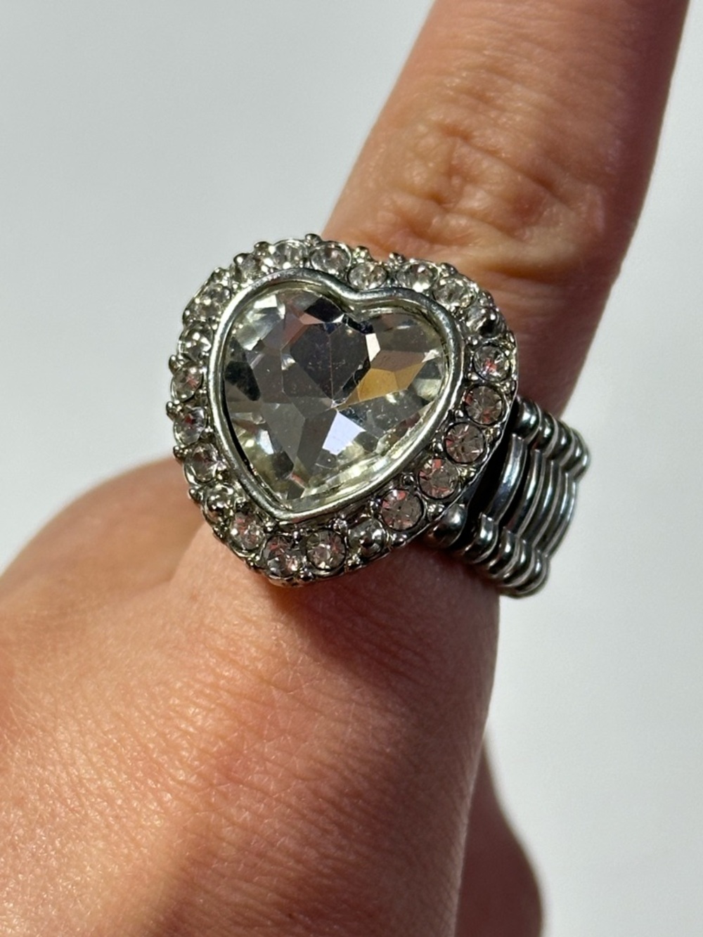 Huge Bling Crystal Rhinestone Heart Cocktail Stretch Ring Y2K McBling Harajuku